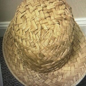 Safari straw hat